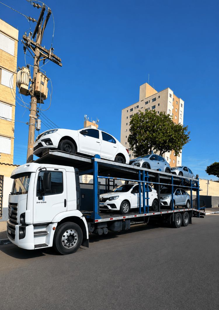 Estrutura em gaiola do caminhão cegonha da Movecar